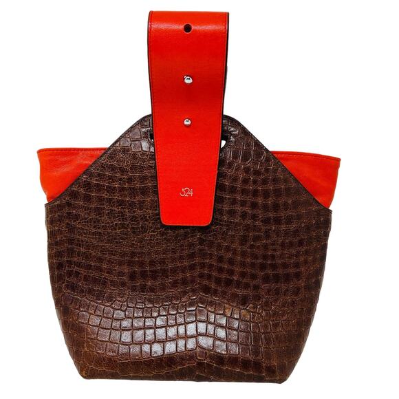 324 New York Anni-Croc Convertible Bucket Bag Strap and Buckle Crocodile Leather - Picture 1 of 9